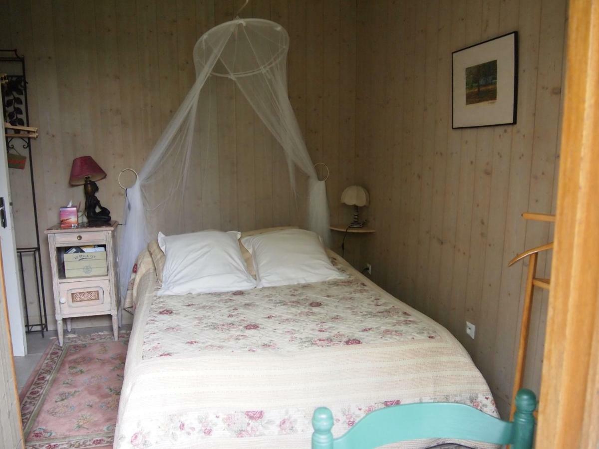 Chambres D'Hotes Les 4 Chemins トルヴィル＝シュル＝メール エクステリア 写真